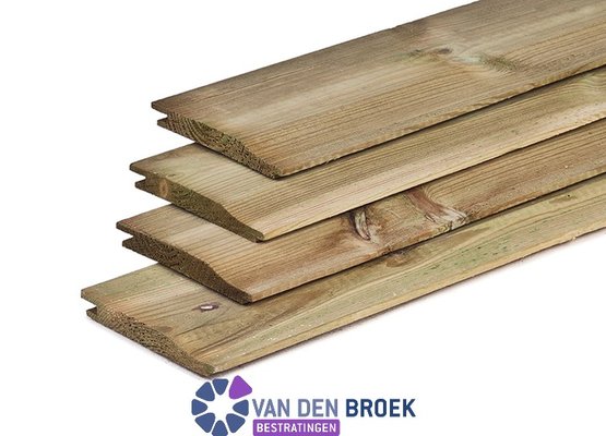 Douglas hout in de tuin Van den Broek Bestratingen Sprundel